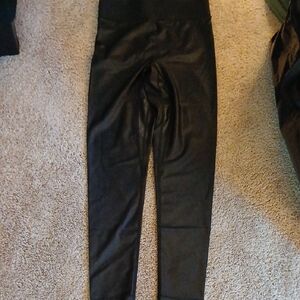Women's Sleek Black Leggings